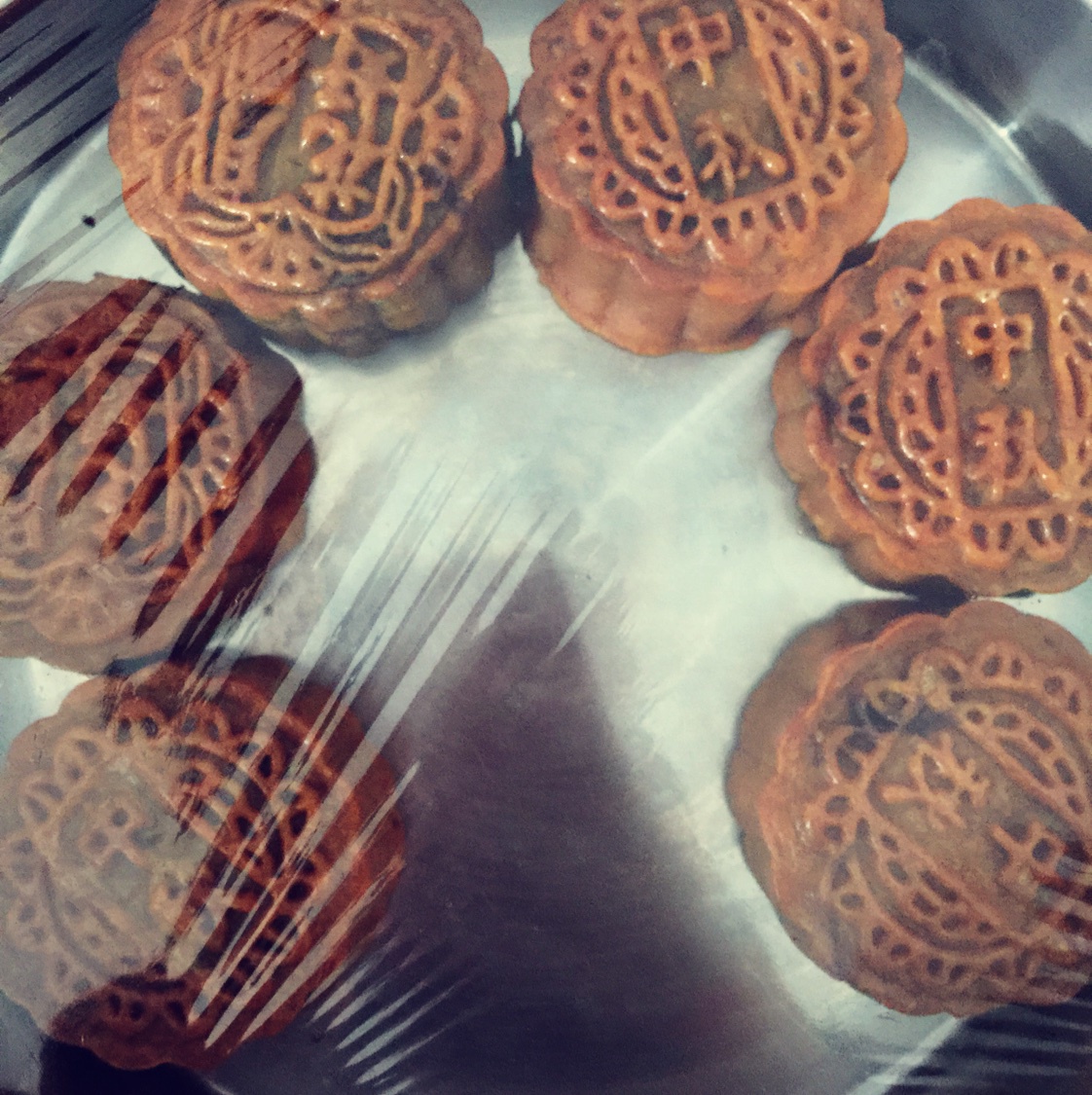 广式月饼——蛋黄莲蓉月饼