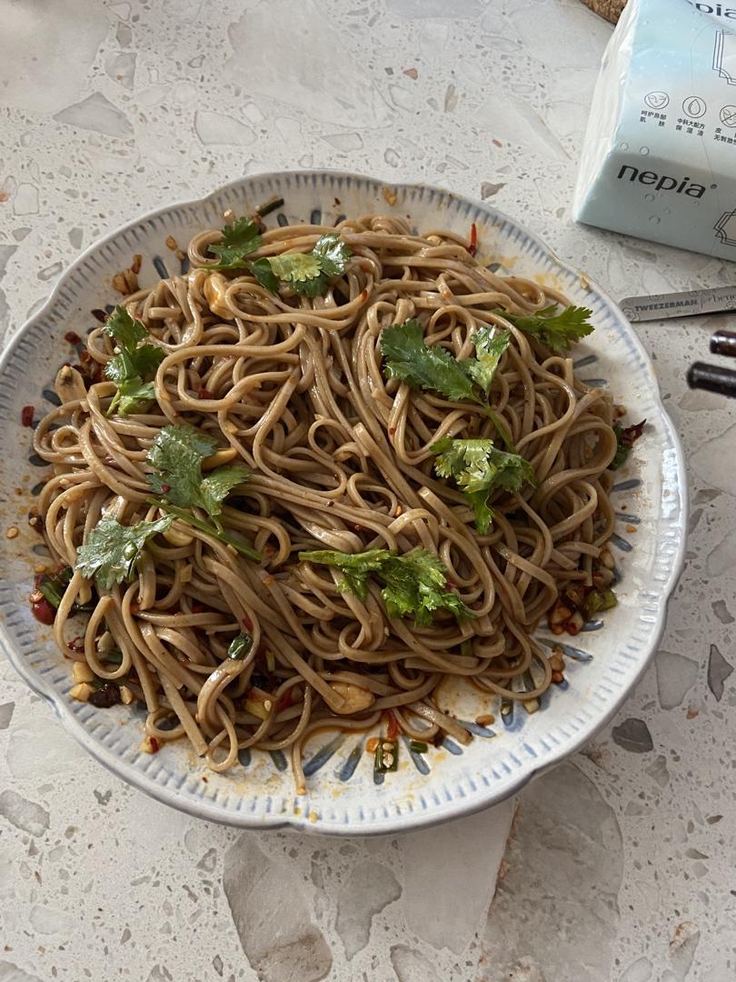 低脂冬季不长肉🔆解馋又开胃的酸辣拌荞麦面