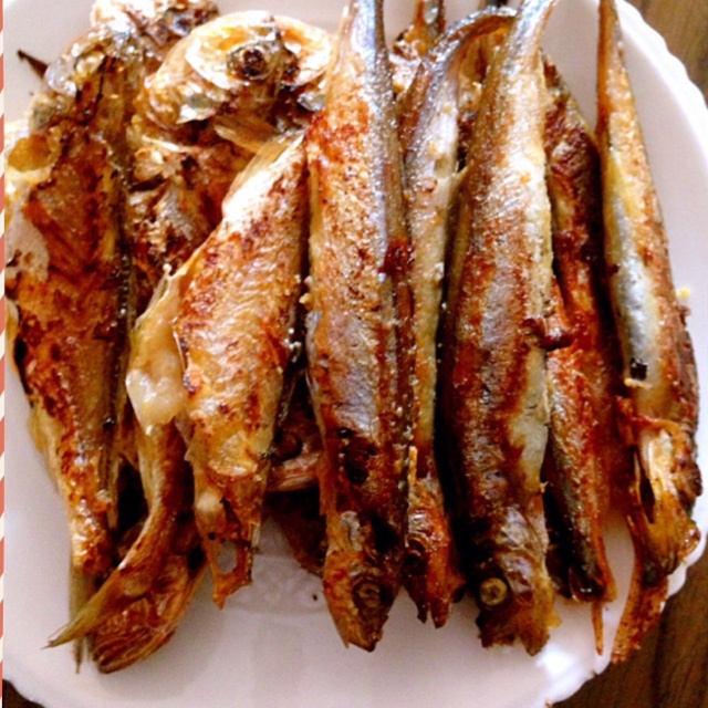 香煎多春鱼