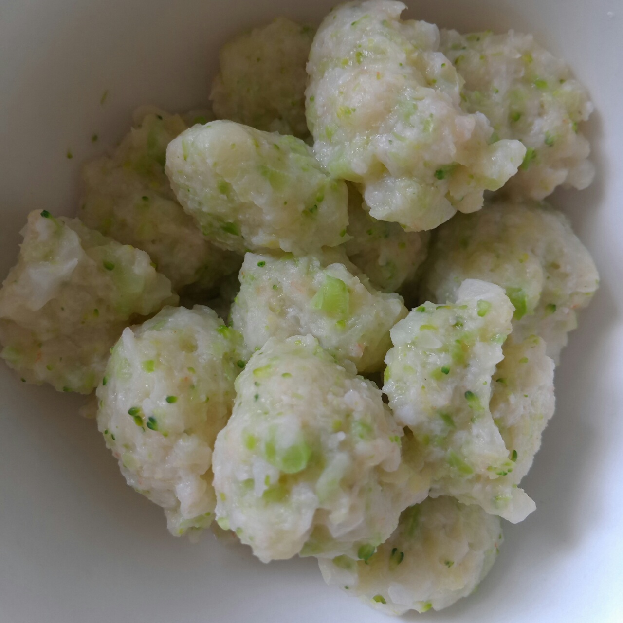【快手辅食】蔬菜虾肉粒粒面（10m+）