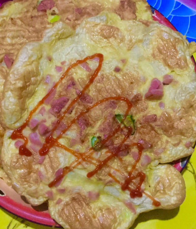 火腿肠葱花鸡蛋饼