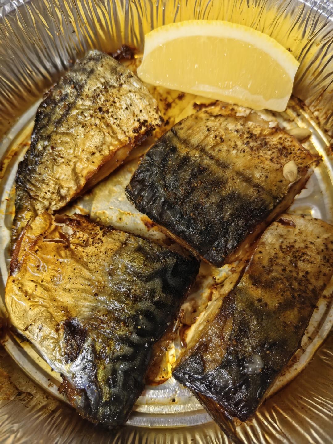 不输日料店的烤青花鱼（空气炸锅版）——无需油减脂