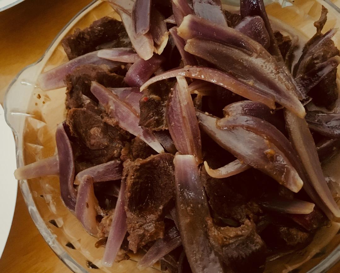 洋葱炒牛肉