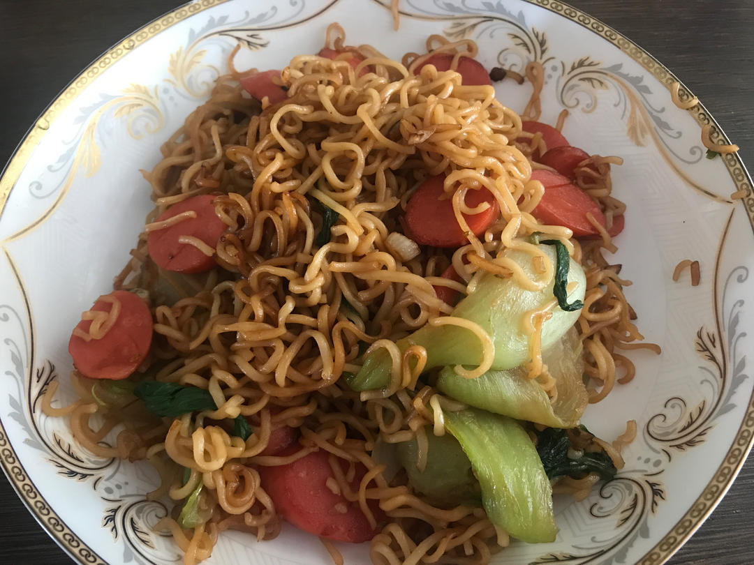 秒杀路边摊的炒方便面