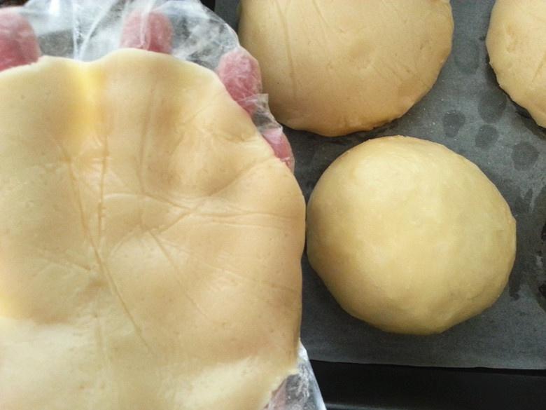 菠萝包（附10分钟手套膜和快速软面包做法）的做法 步骤14