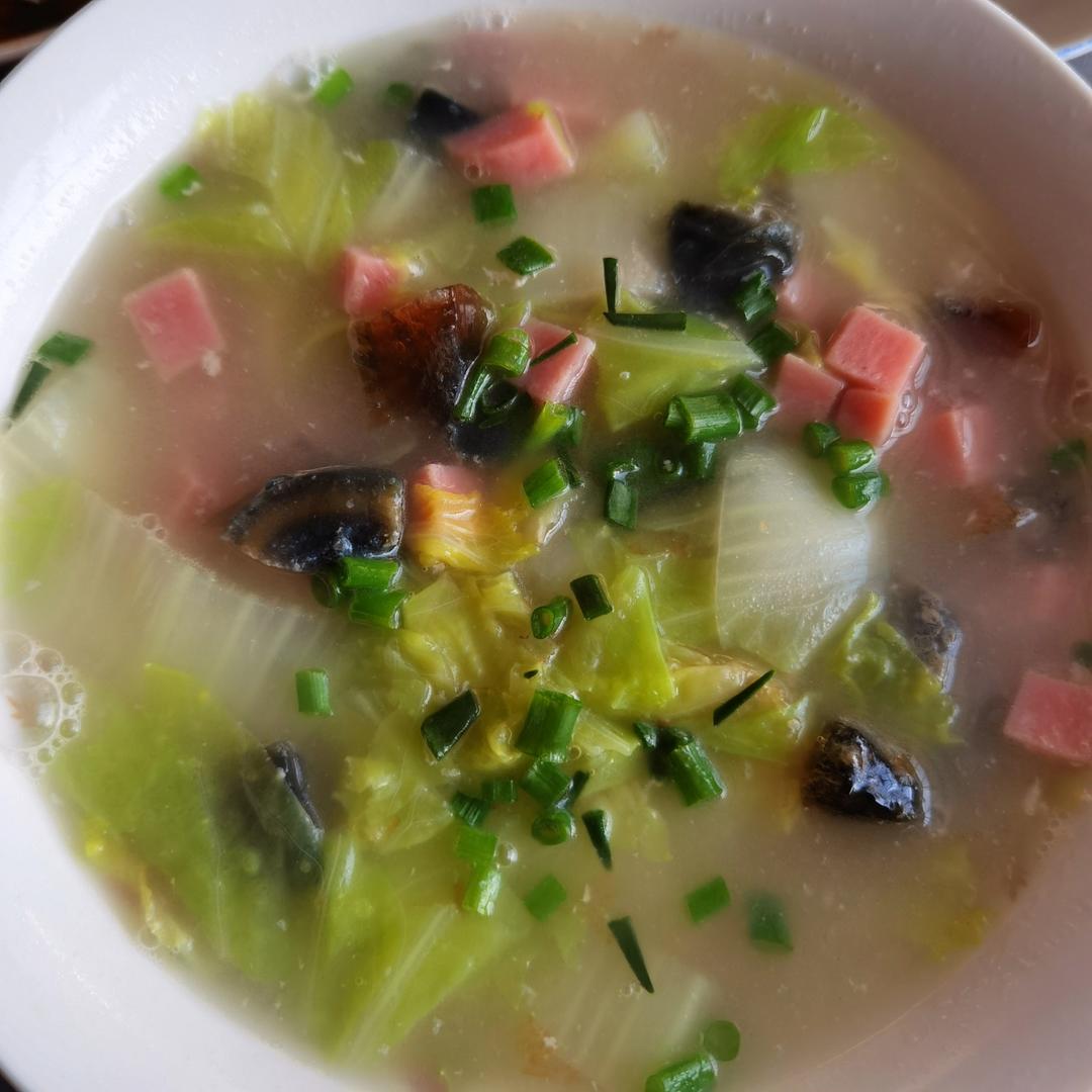 娃娃菜火腿皮蛋汤