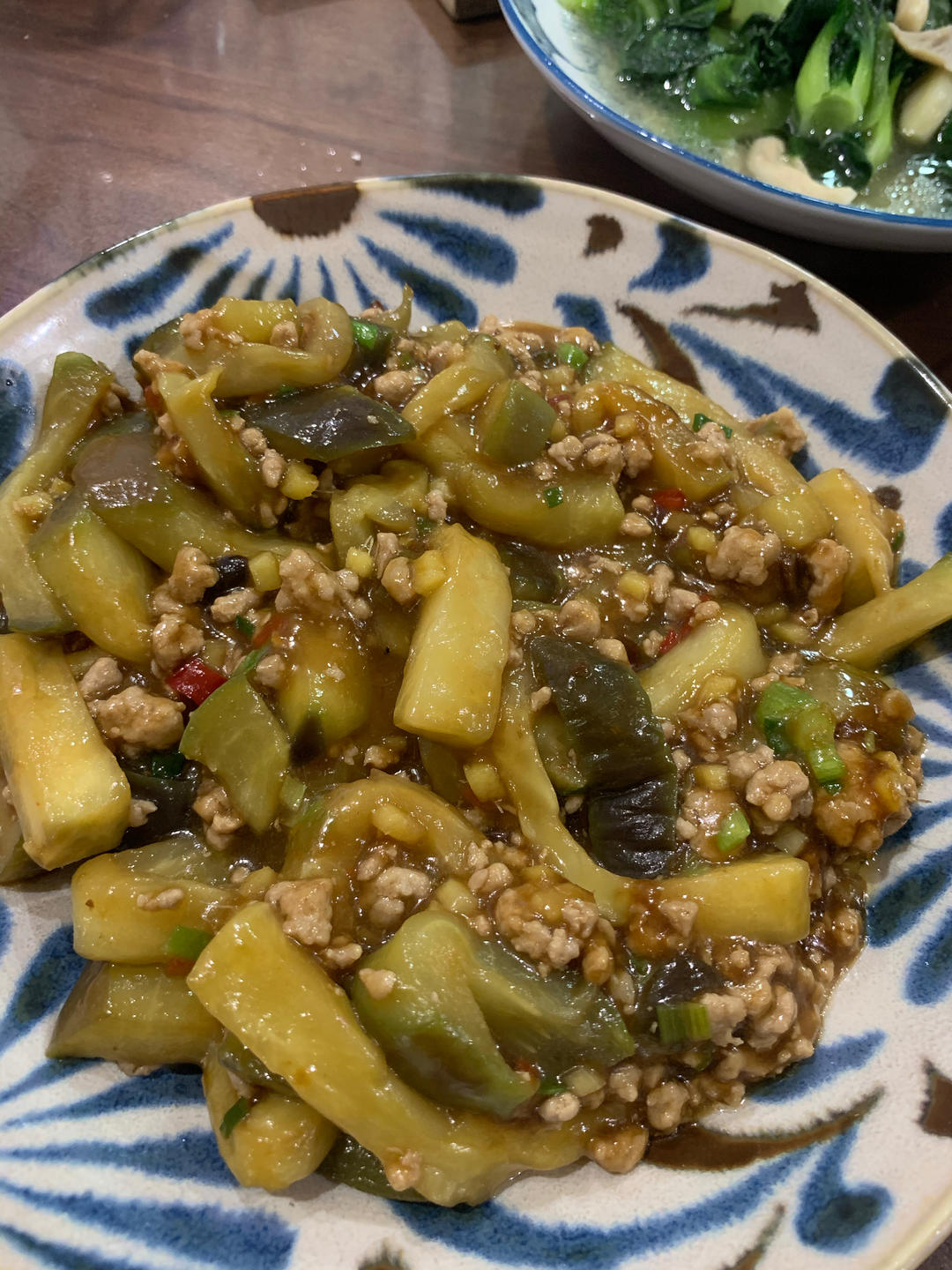 鱼香茄子是如此勾人，以至于连体重都不顾了！