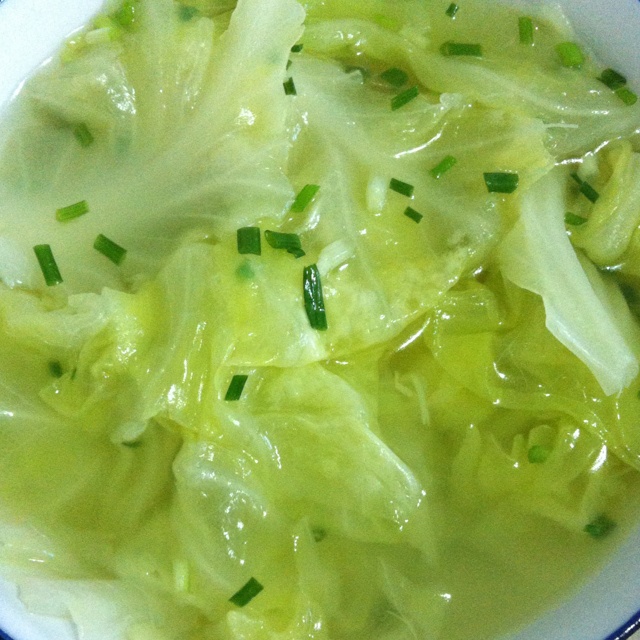 小梦妈妈做的培根包菜汤