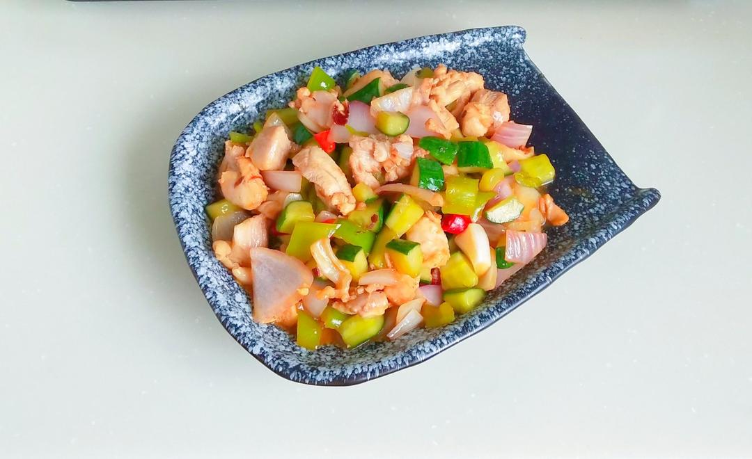 超简单的宫保鸡丁（鸡腿肉）