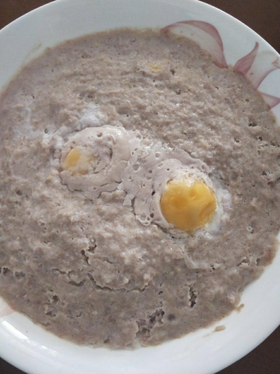 咸蛋蒸肉饼