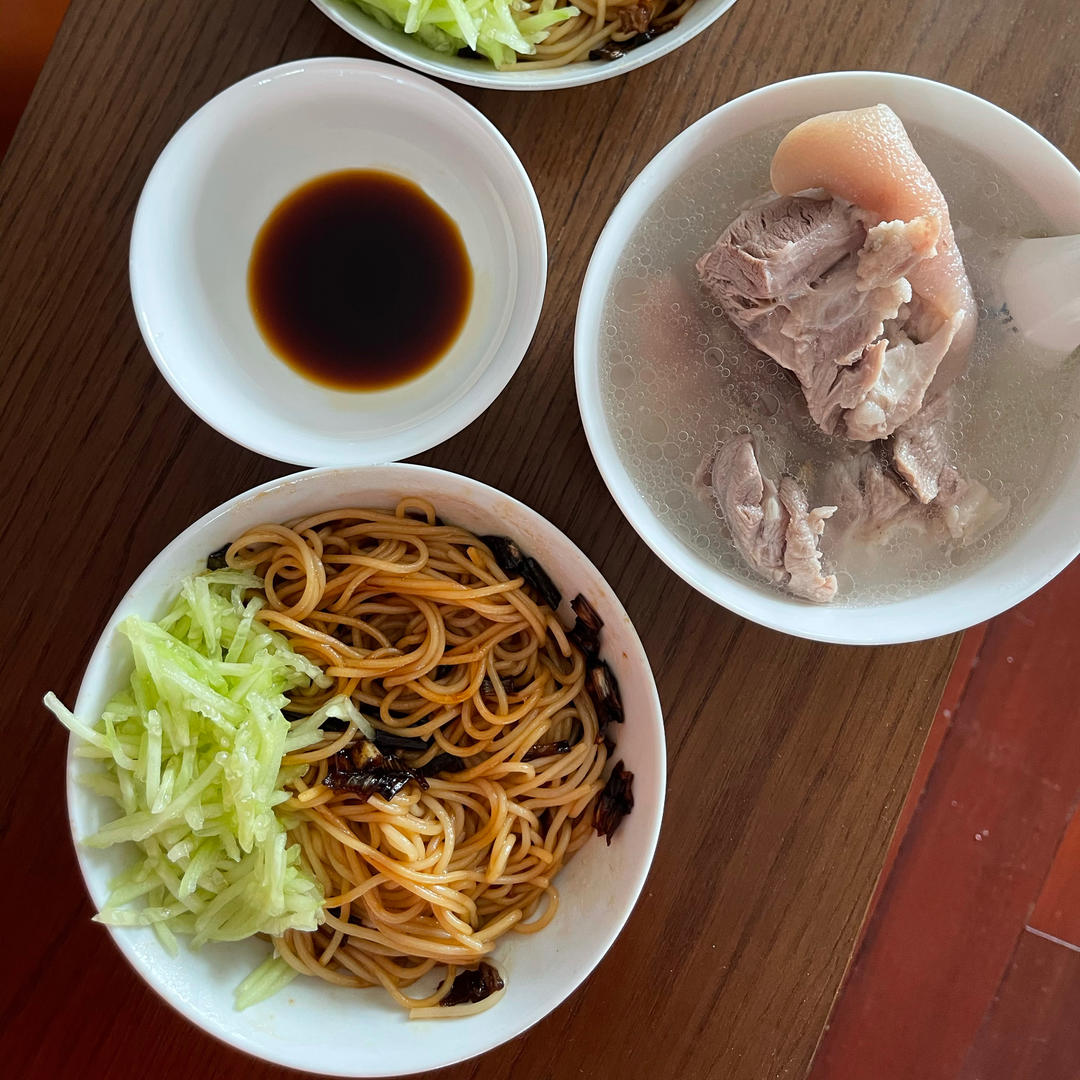 葱油拌面「大葱版」