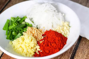 煎蛋拌白金荞米饭的做法 步骤3