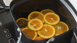 满满“一颗橙子”的香橙蛋糕卷的做法 步骤2