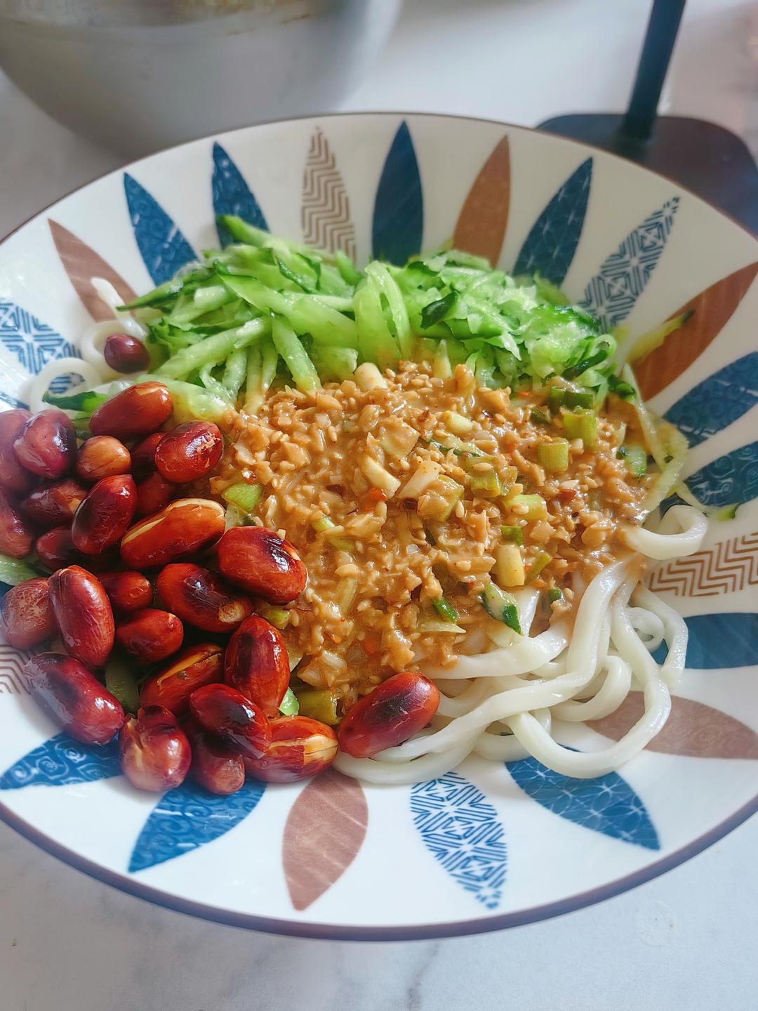 破防了，凉拌面居然这么好吃！！