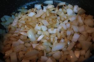 我的素食周菜谱：香菇洋葱油饭的做法 步骤3