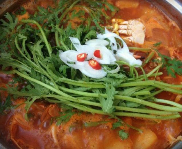 韩式辣海鲜锅的做法