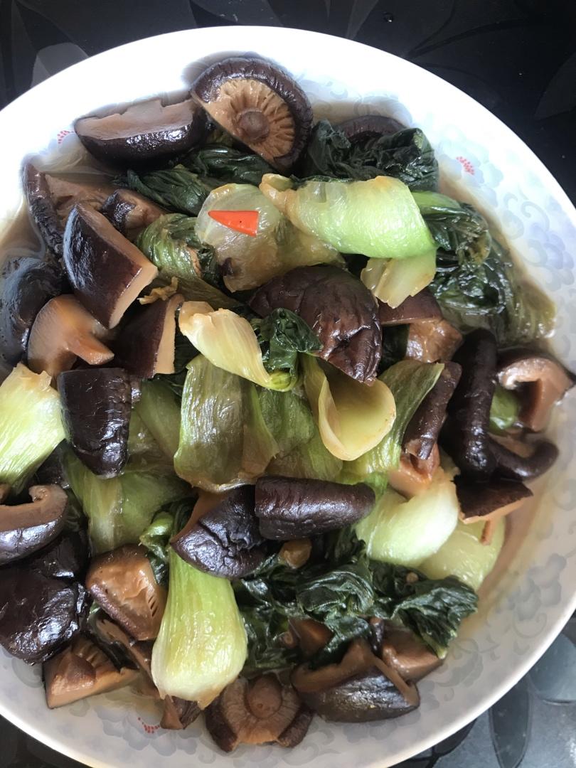 简易版香菇扒油菜