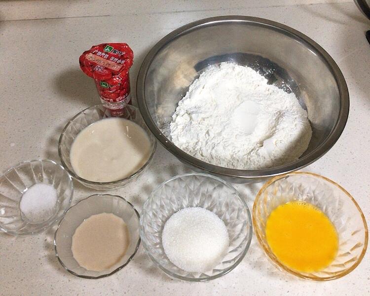 纯奶手撕吐司的做法 步骤1