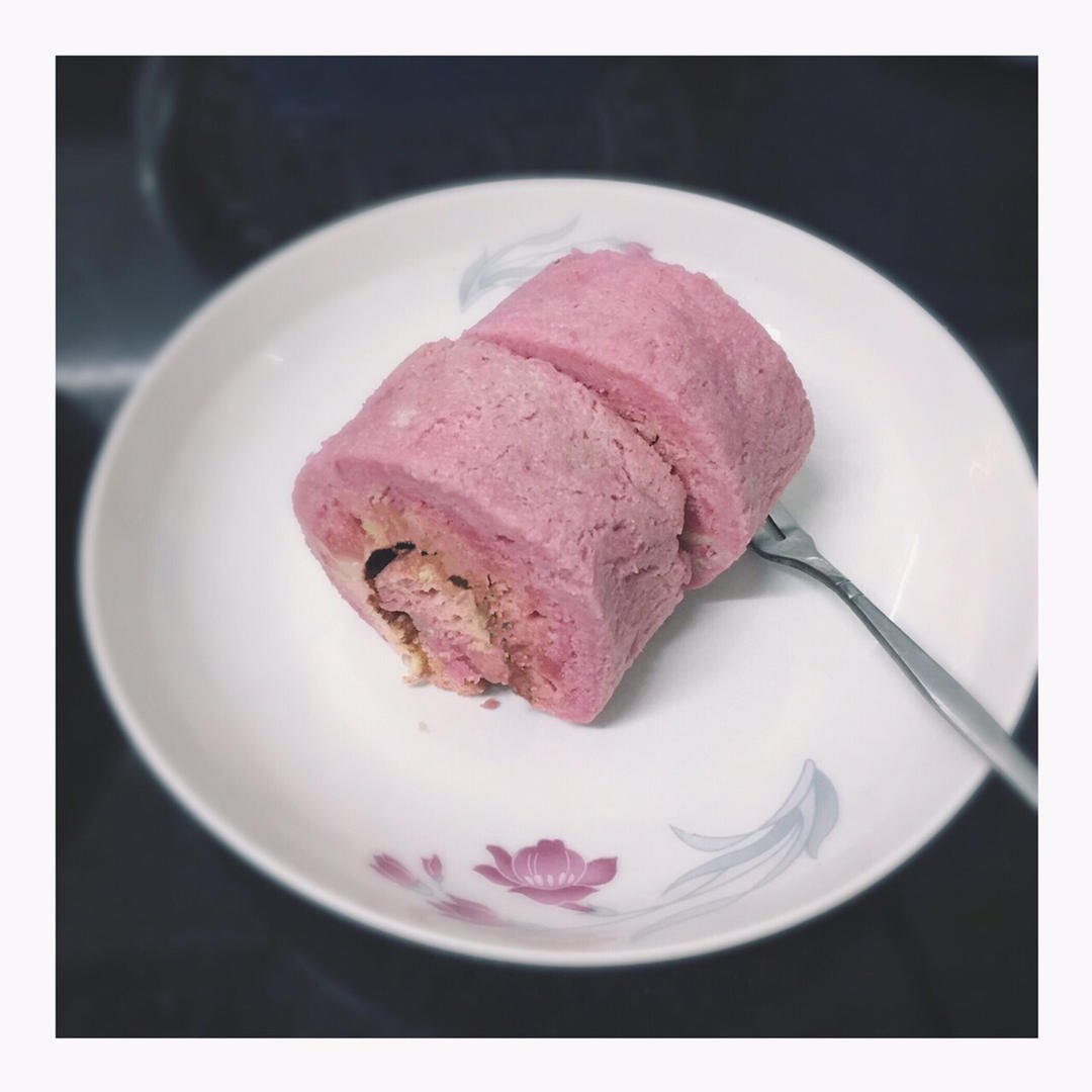 火龙果蛋糕卷