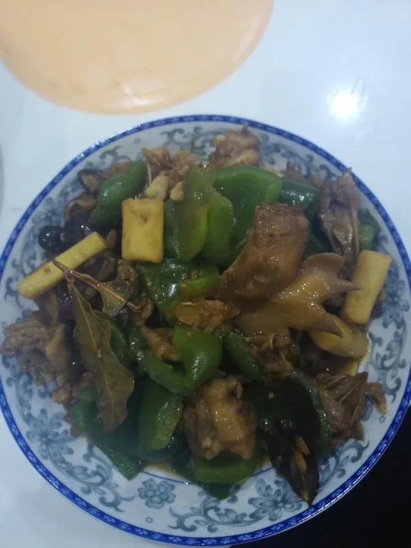 黄焖鸡