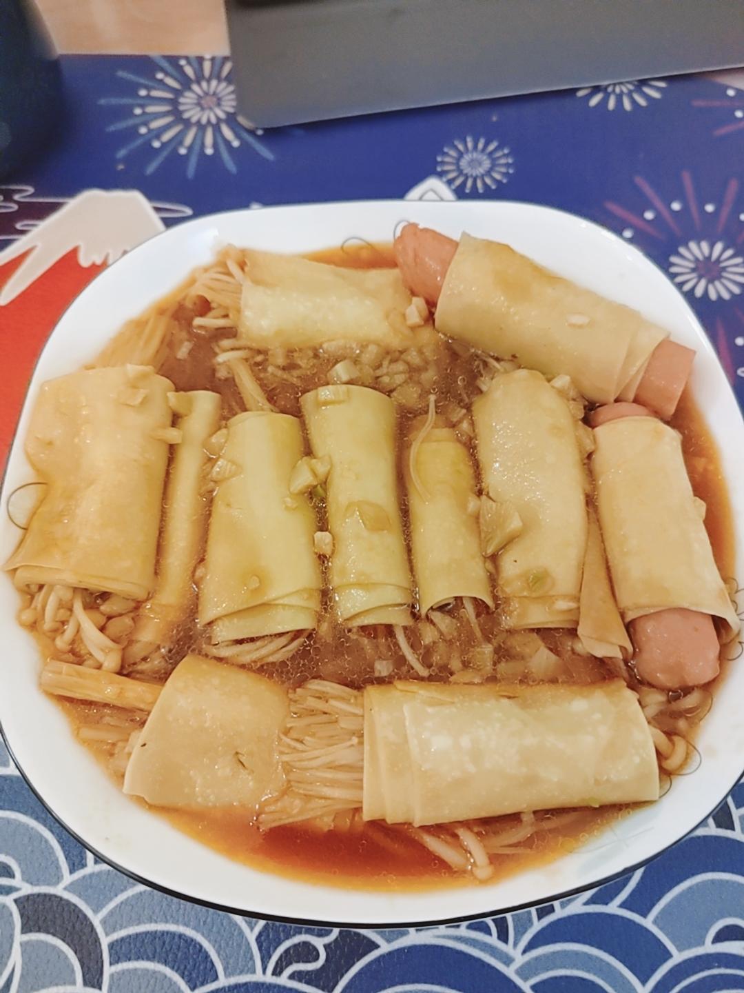金针菇豆皮卷