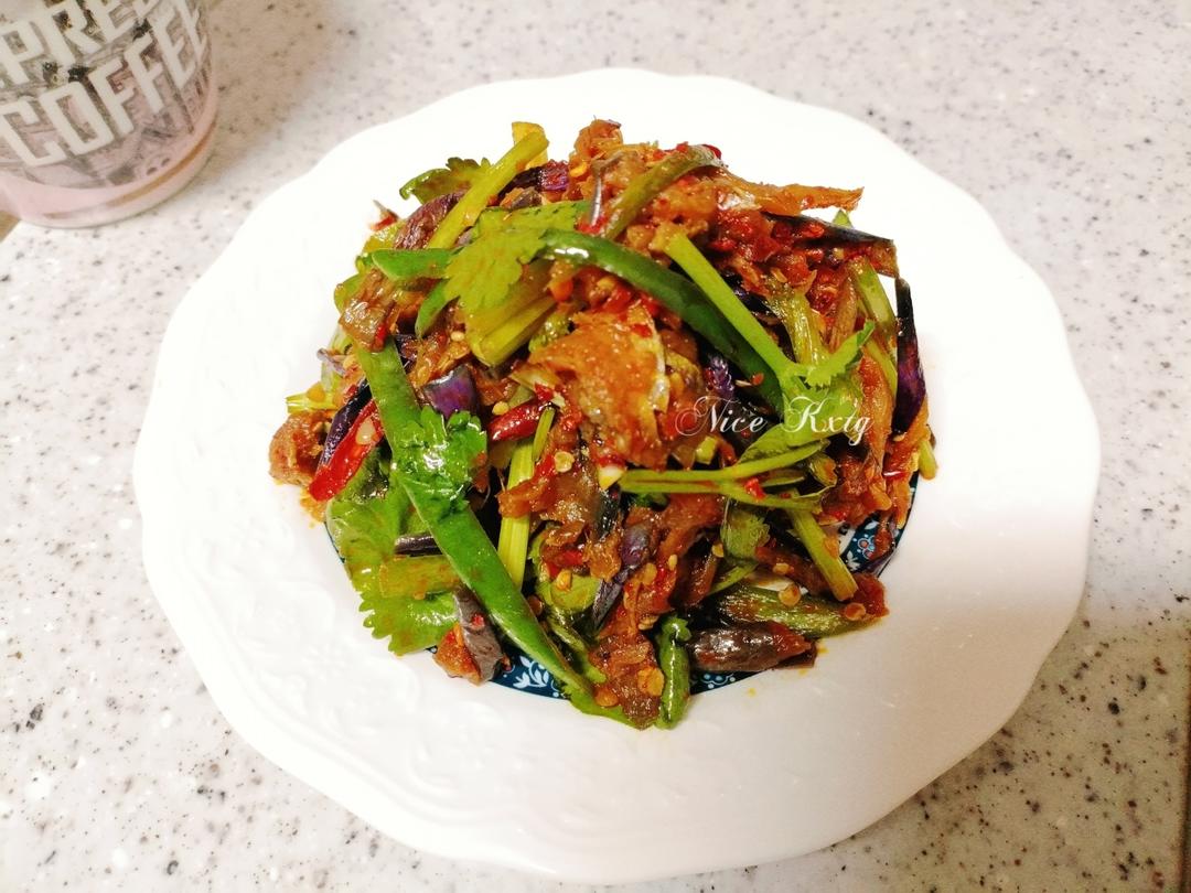 朝鲜族特色小菜 香辣【茄子干拌明太鱼】又一个啤酒🍺搭子