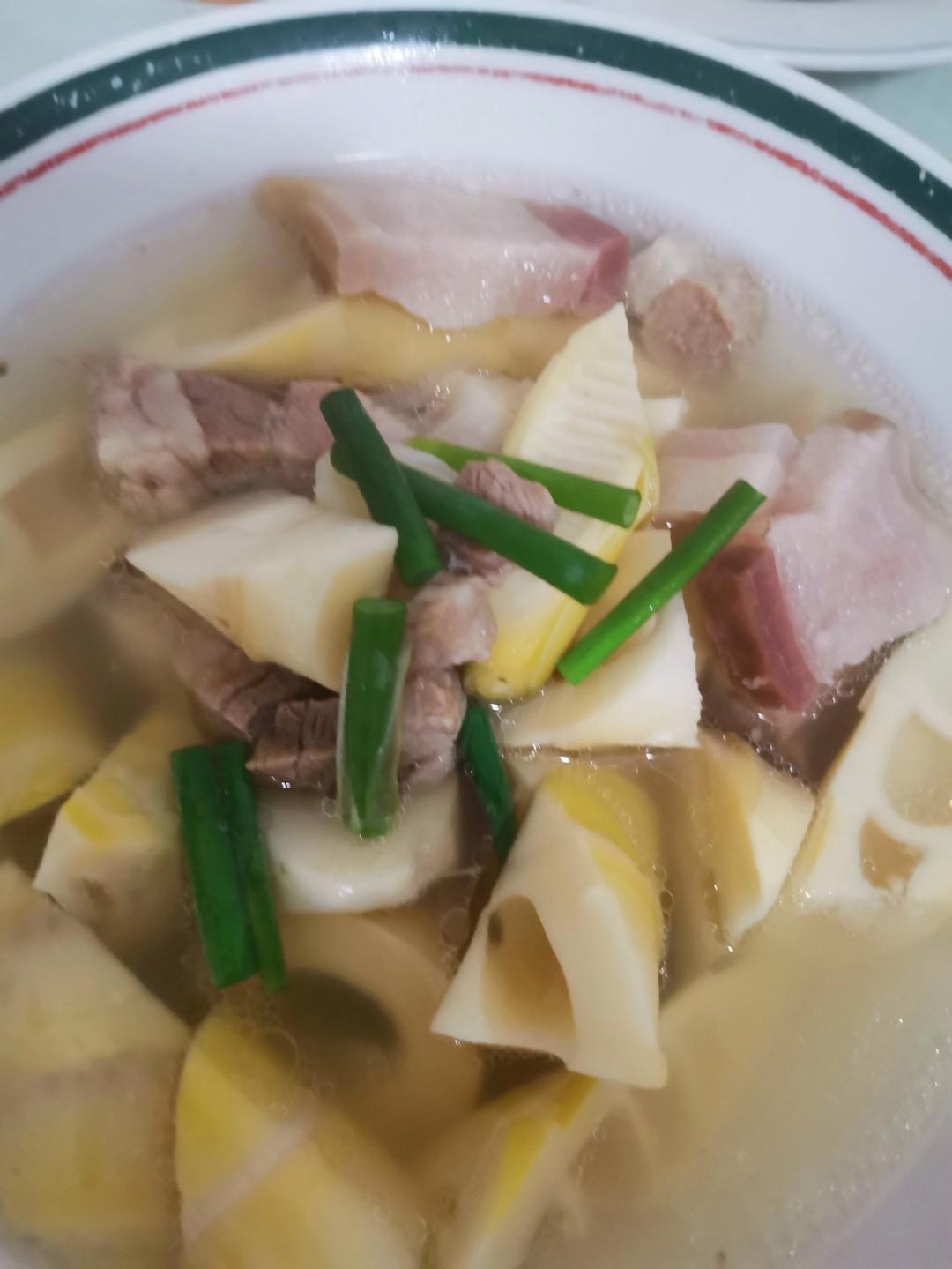 一碗春日里的腌笃鲜