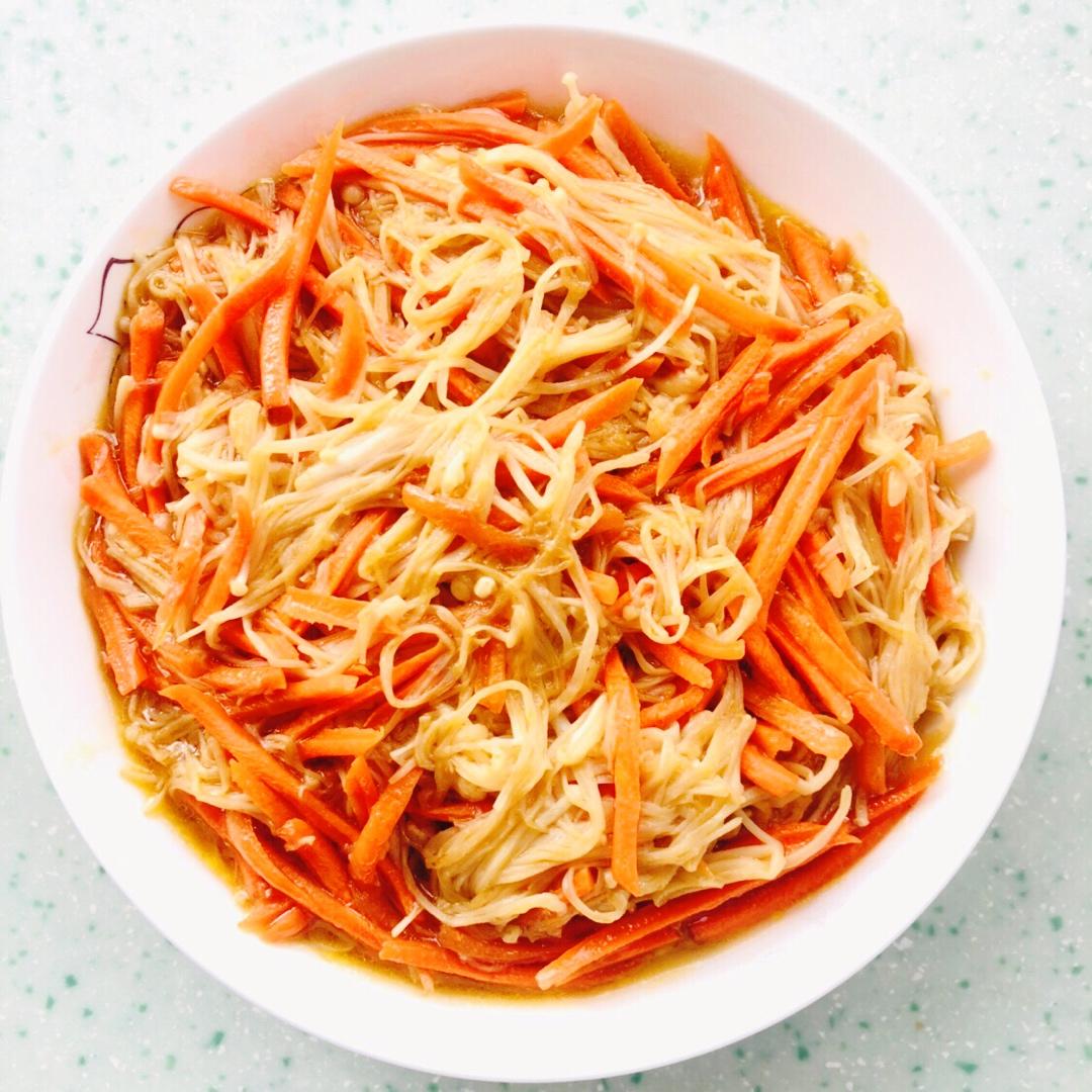 米饭杀手，好吃到舔盘的胡萝卜拌金针菇，10分钟就可以搞定