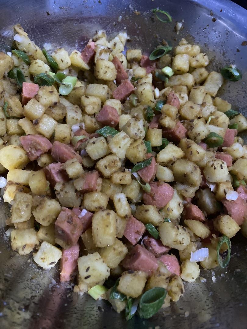 好吃到停不下来🤤   香辣土豆火腿丁