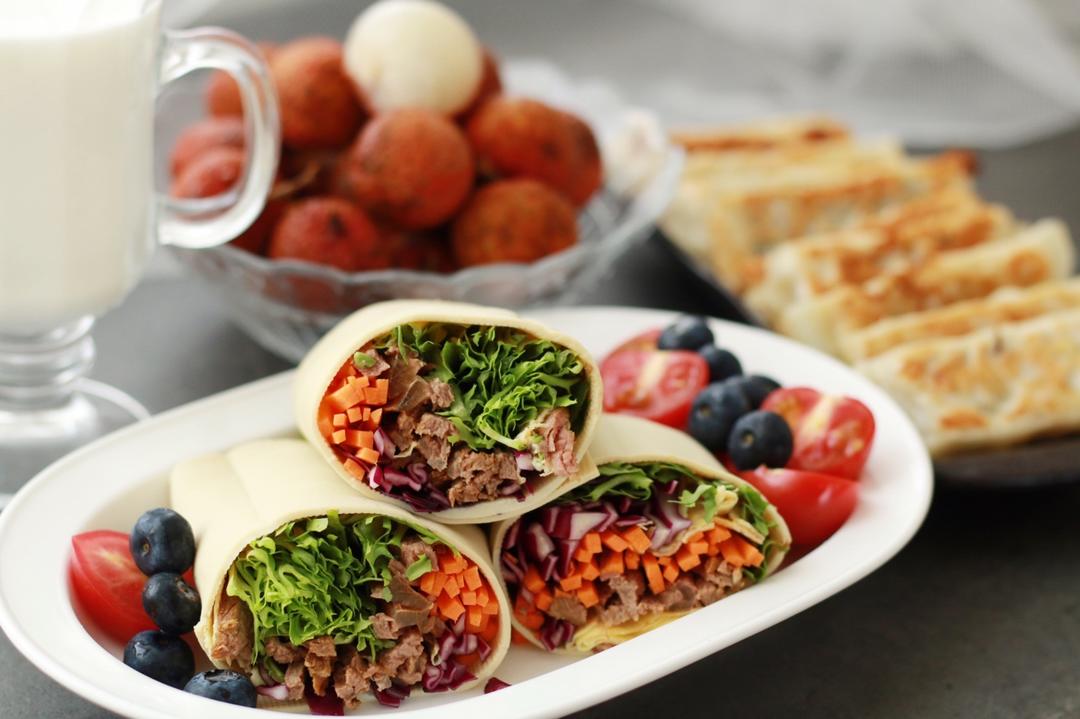 低脂低卡千张卷（减肥餐 天热早餐不想烙饼，用千张也能卷一切）