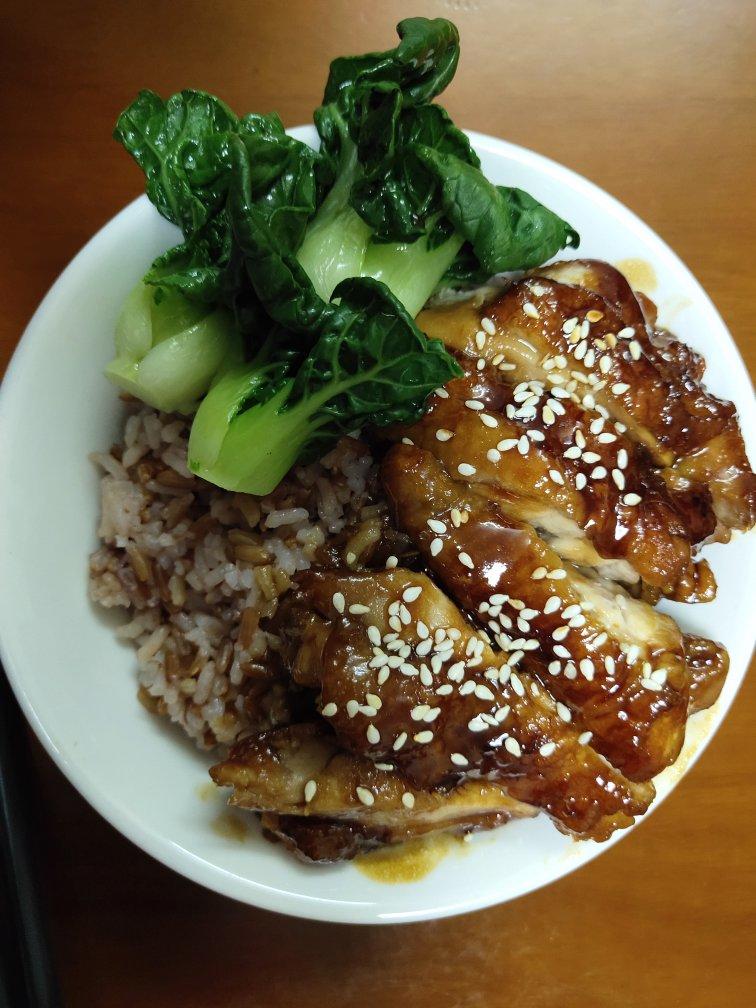 小狗妈咪做的蜜汁照烧鸡肉饭