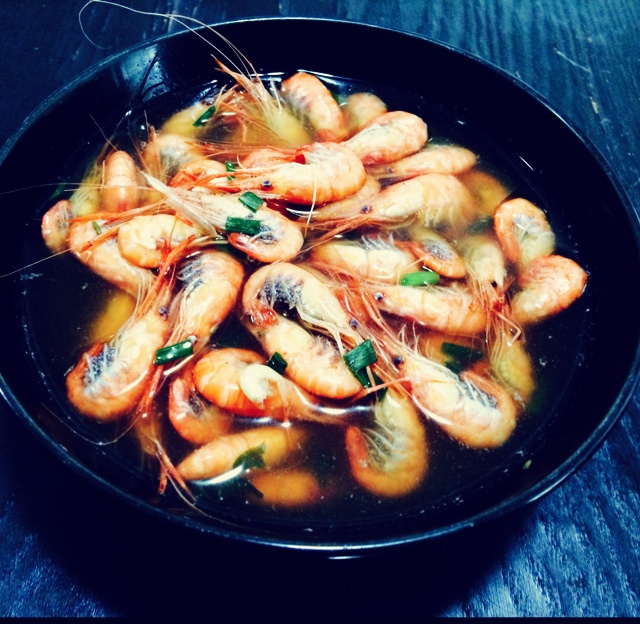 水煮河虾