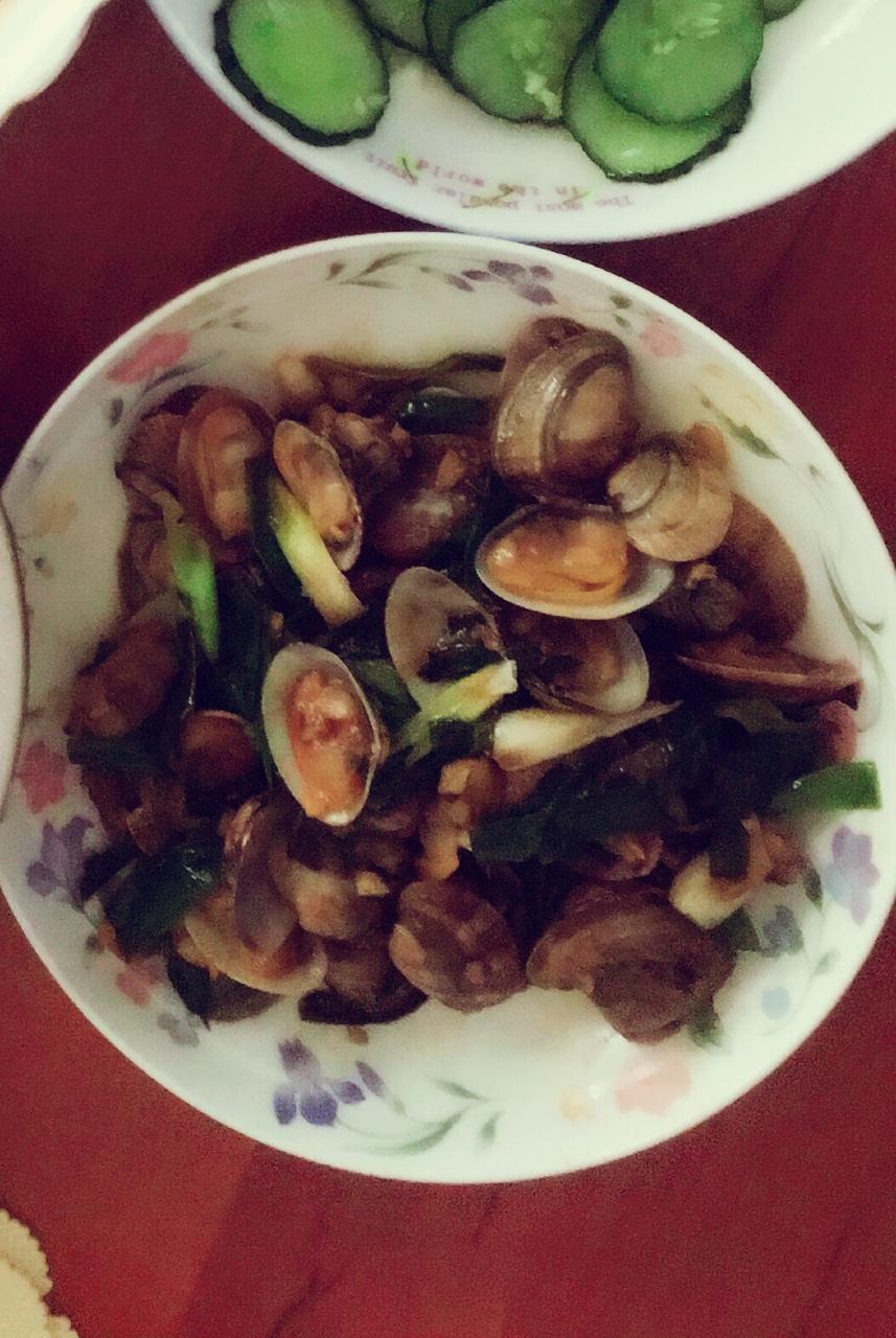蒜香炒花甲