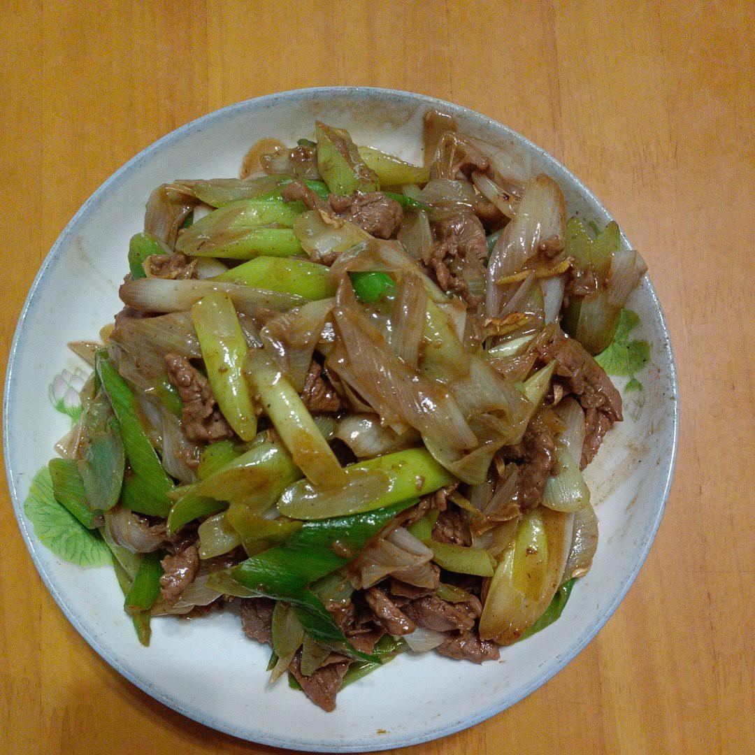 炒了20多年的葱爆羊肉