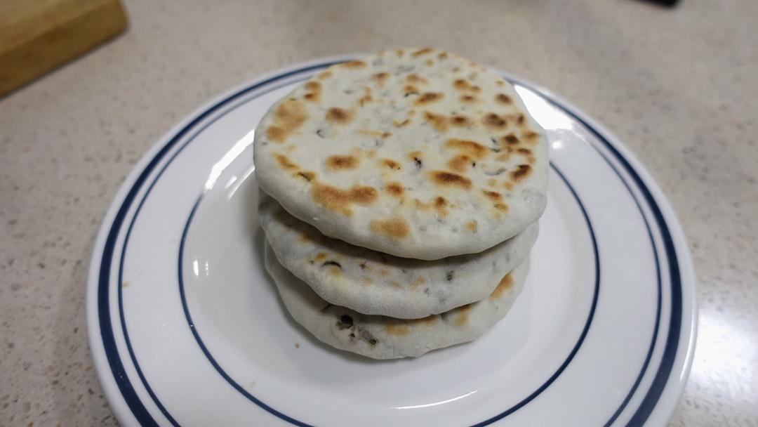 皮薄馅大～豆角鸡蛋饼
