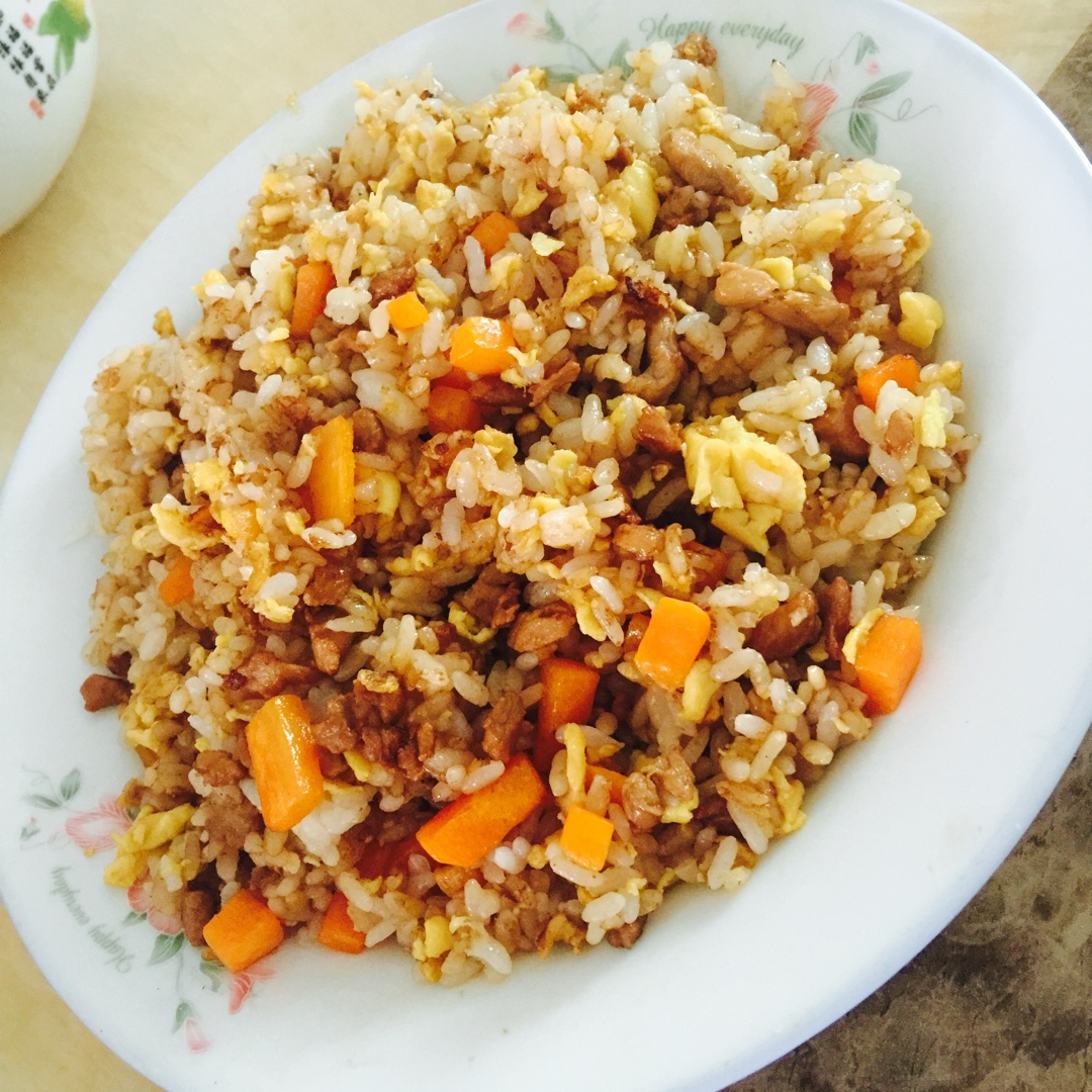 栗子怎么做都好吃做的肉末蛋炒饭