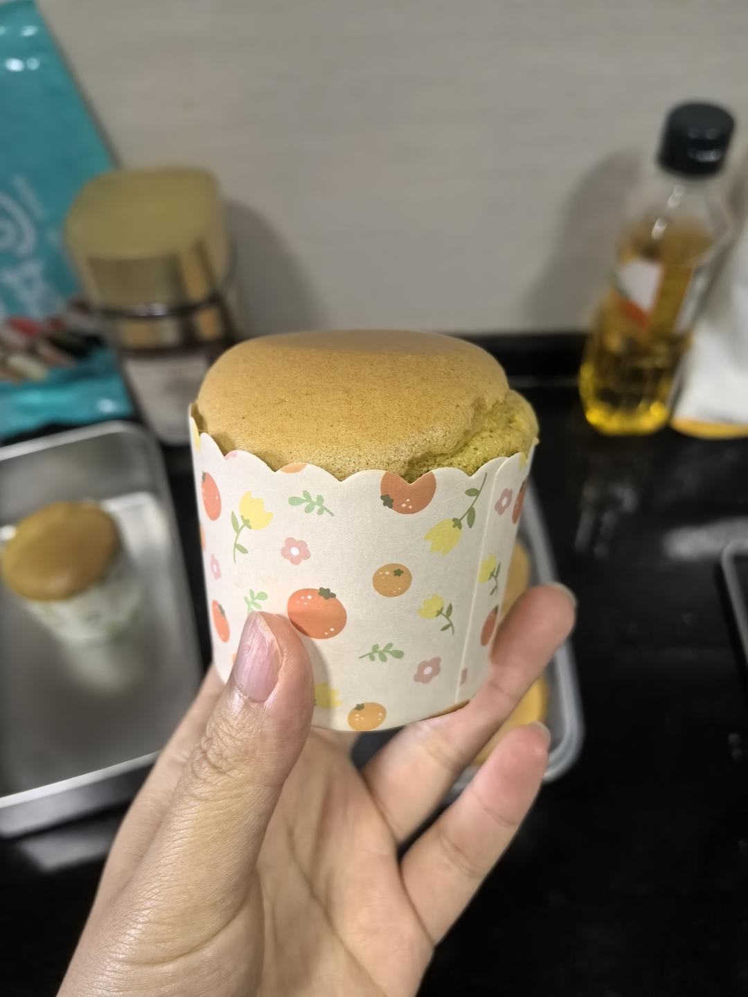纸杯蛋糕 8寸戚风蛋糕的量