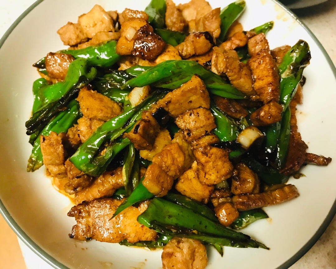 农家小炒肉【记忆中勾魂的油汤】