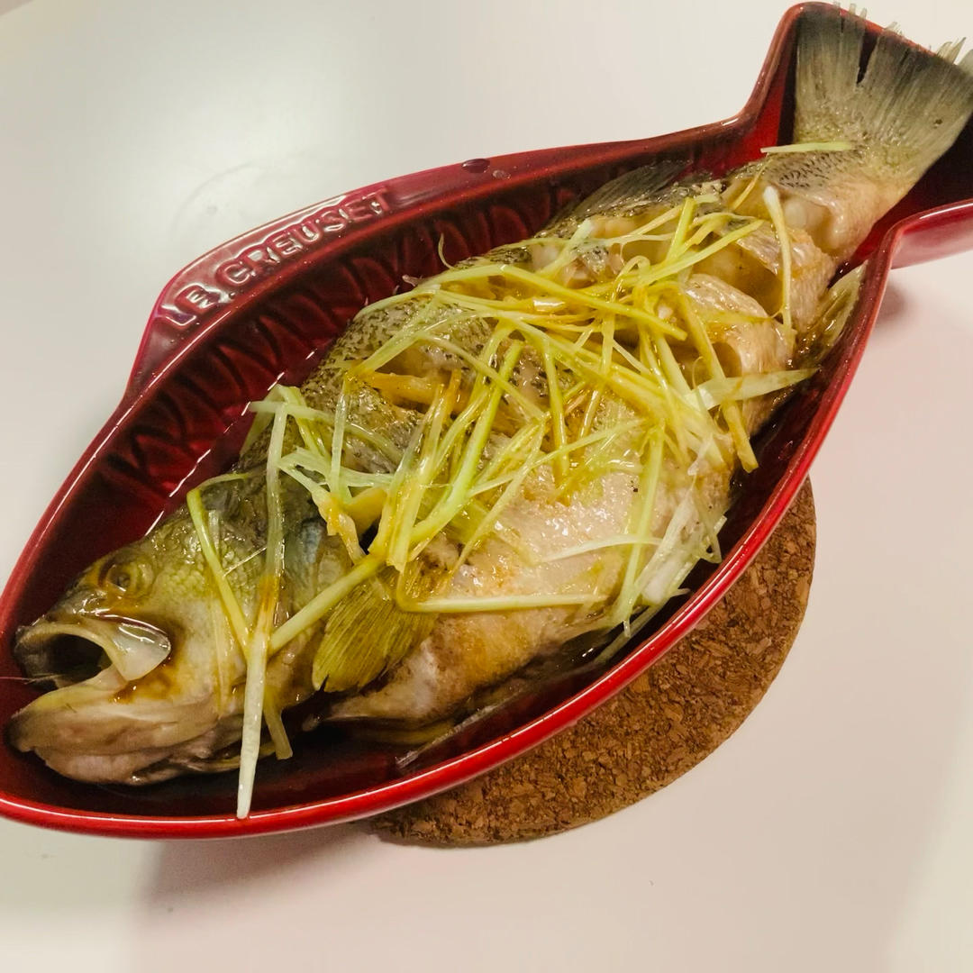 清蒸鲈鱼