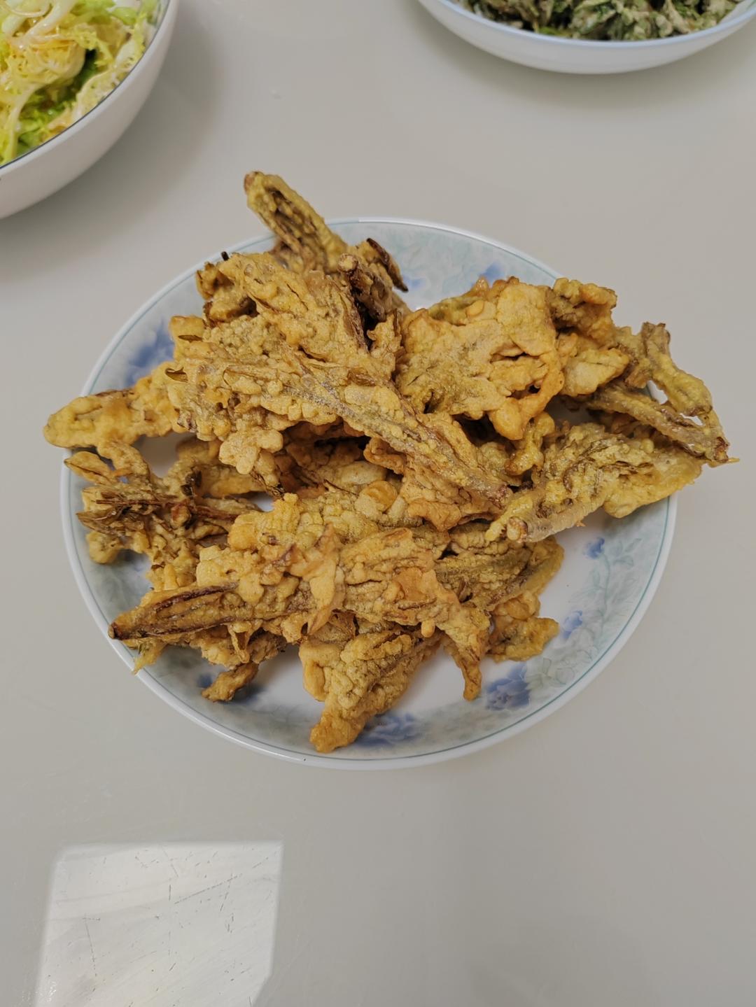 炸香椿（香椿芽最好吃的做法）