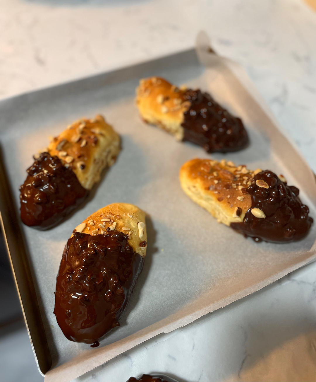 巧克力脆皮杏仁奶油面包｜口感丰富｜超级好吃