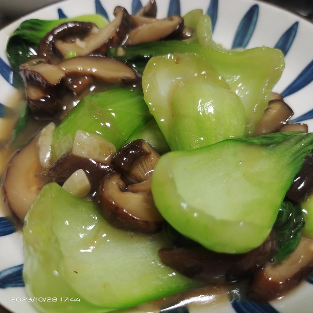 香菇油菜（简单快手）