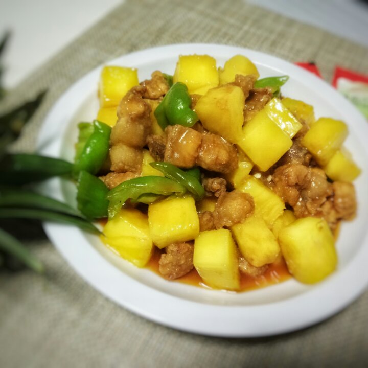 菠萝咕噜肉