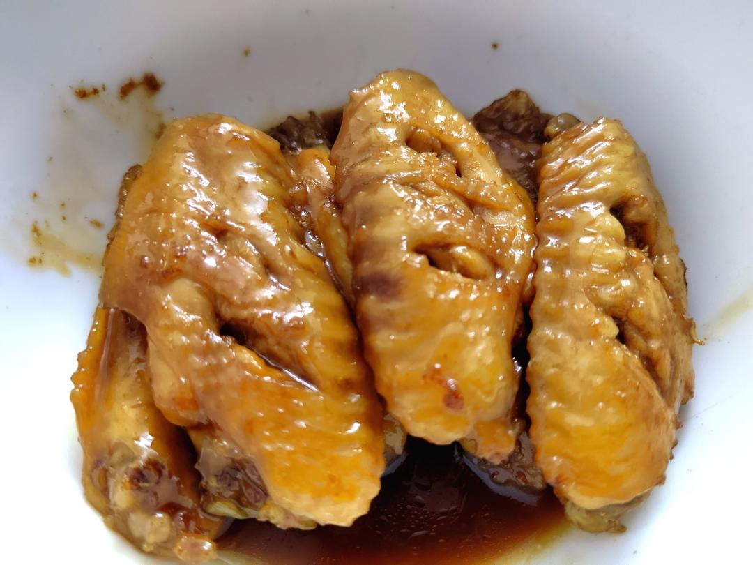 厨师长教你：“可乐鸡翅”的家常做法，味道鲜嫩可口，先收藏起来
