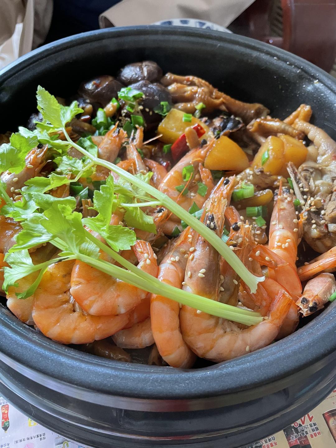 明虾鸡爪煲，超赞