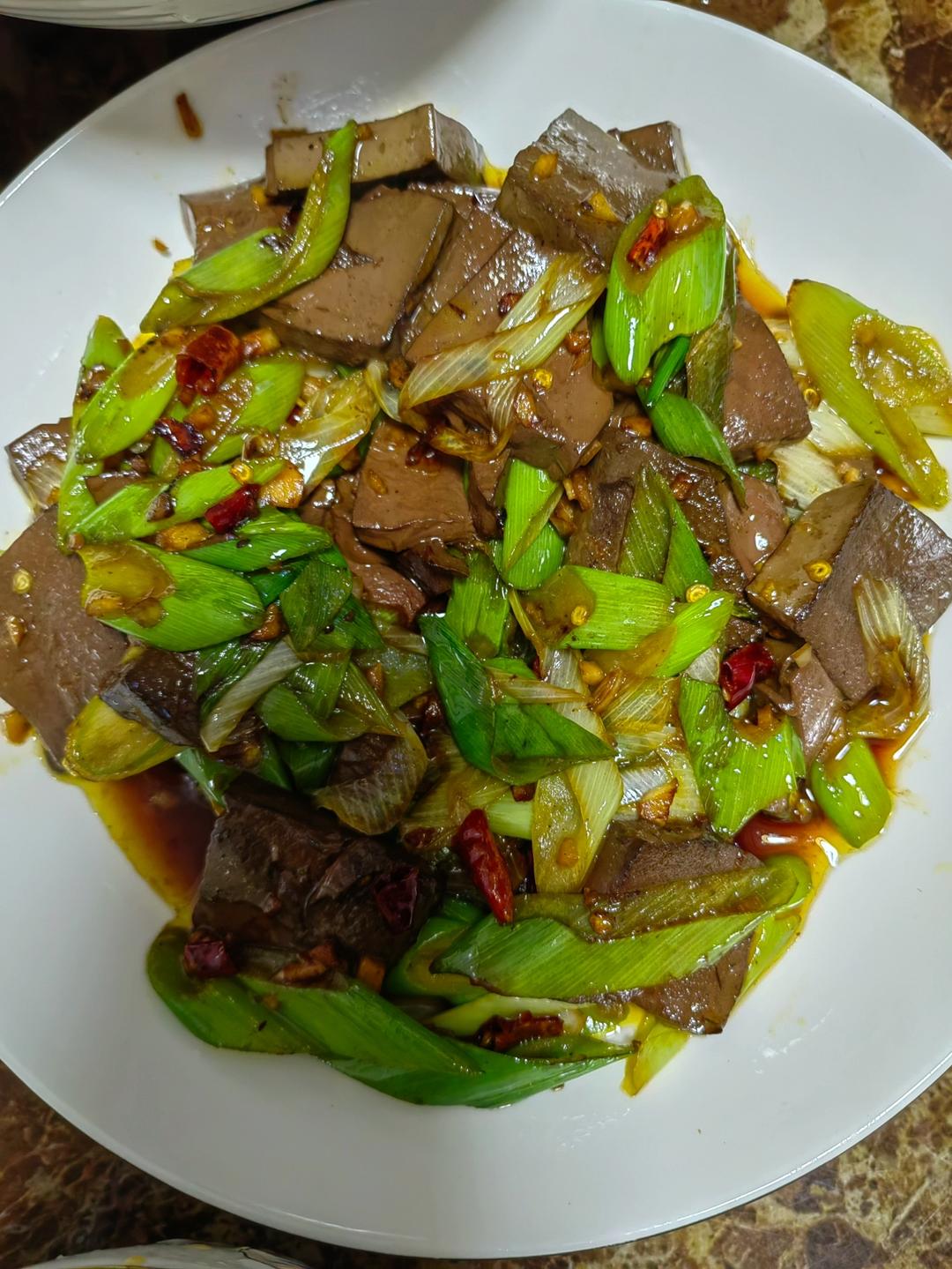 大葱冒鸭血（炒鸭血）