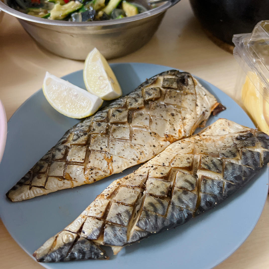 日式盐烤青花鱼