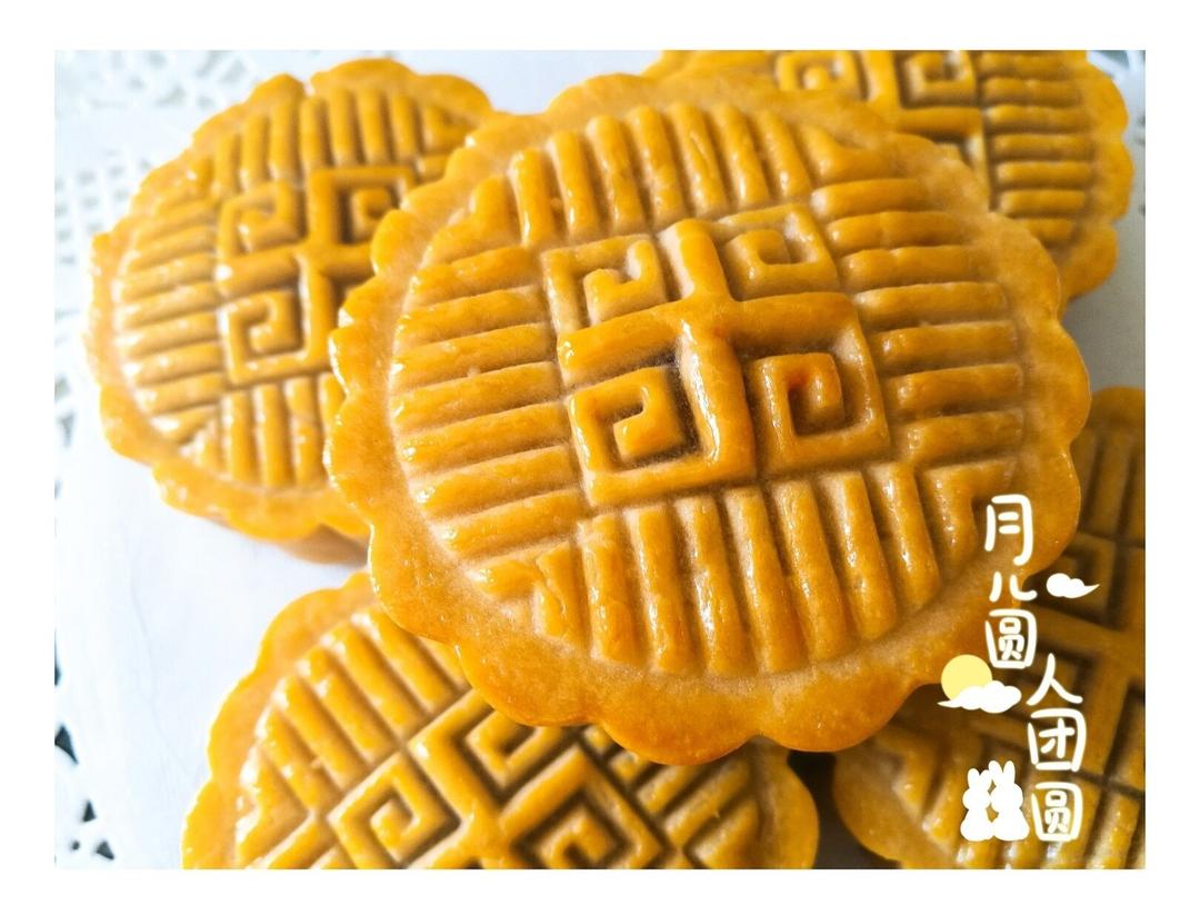 广式月饼—蛋黄莲蓉月饼