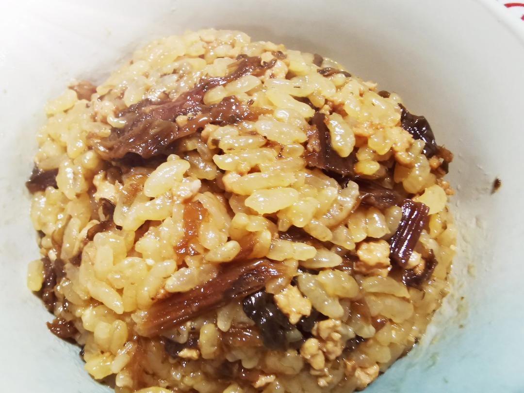 梅干菜焖饭