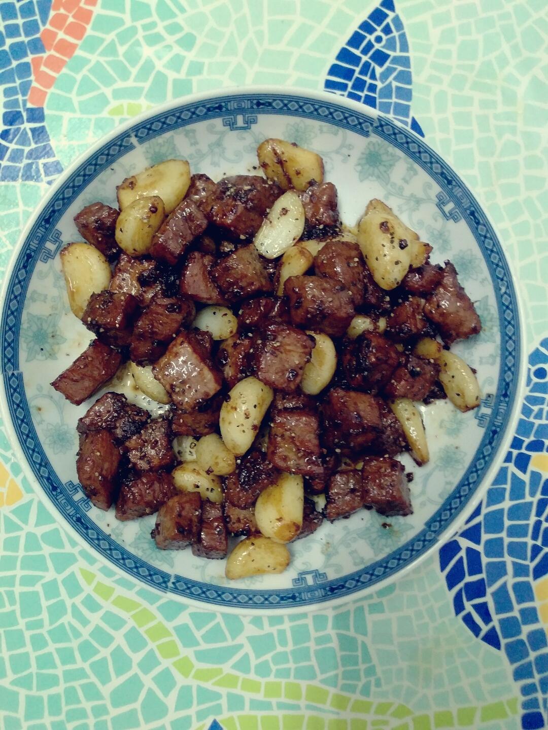 黑蒜子牛肉粒